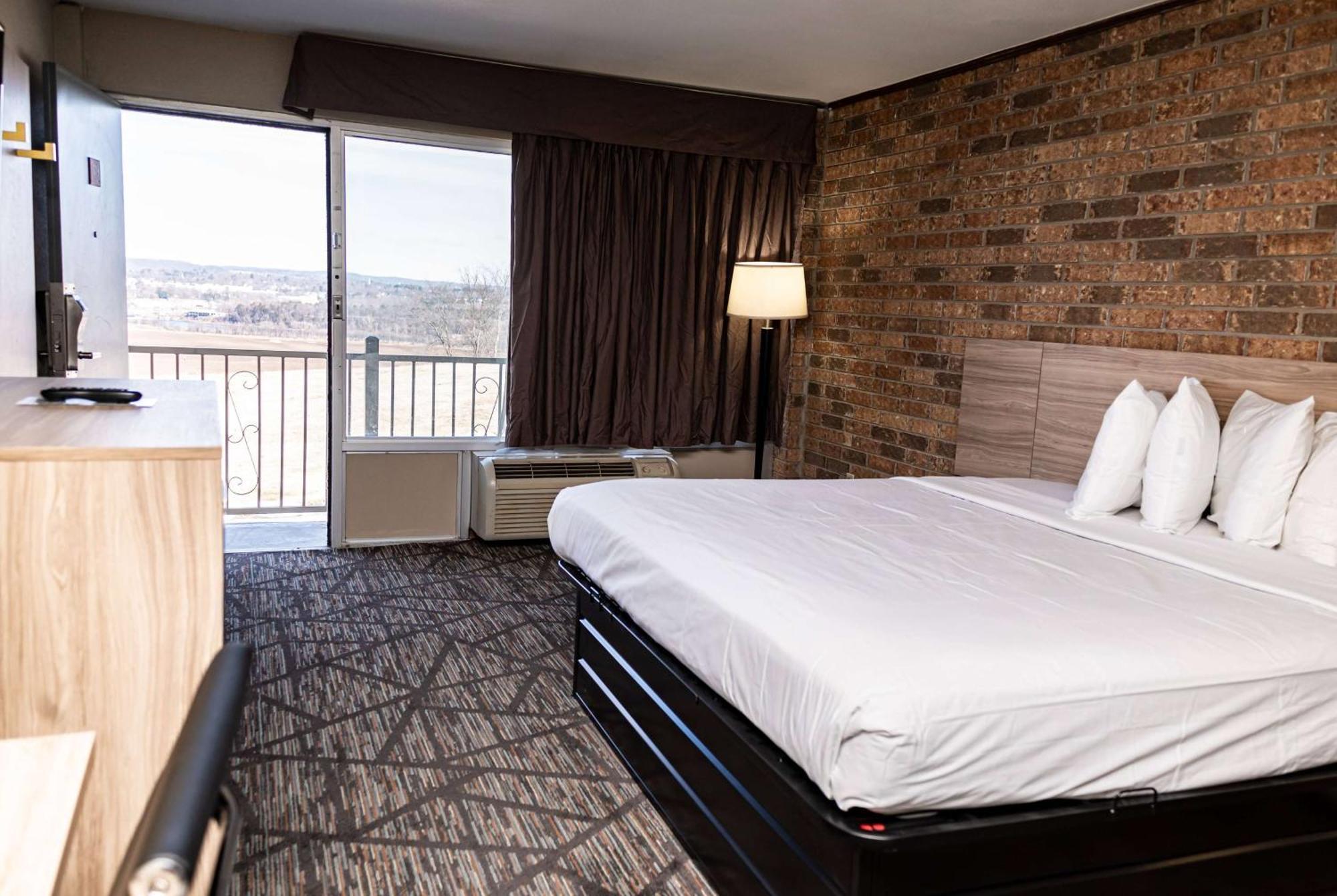 Days-Inn By Wyndham Batesville Ar Ngoại thất bức ảnh