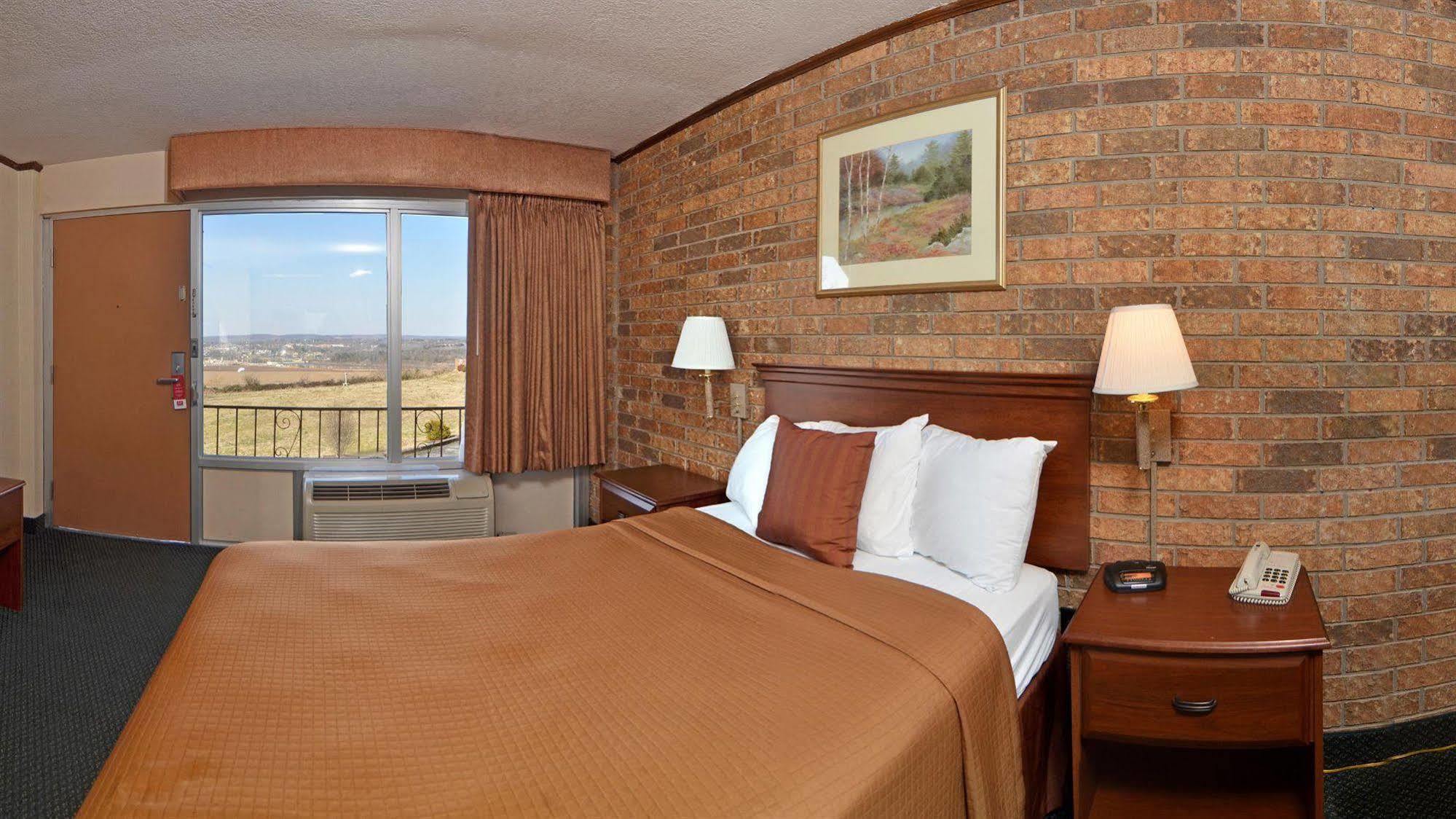 Days-Inn By Wyndham Batesville Ar Ngoại thất bức ảnh